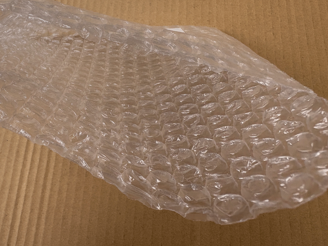 横からみたd36CDサイズプチプチ袋（内粒）